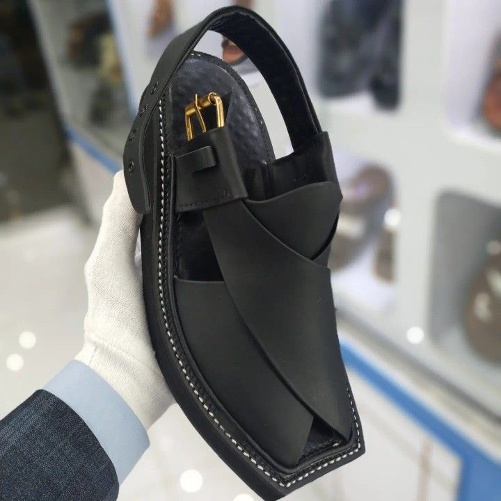 Black Narozi Chappal